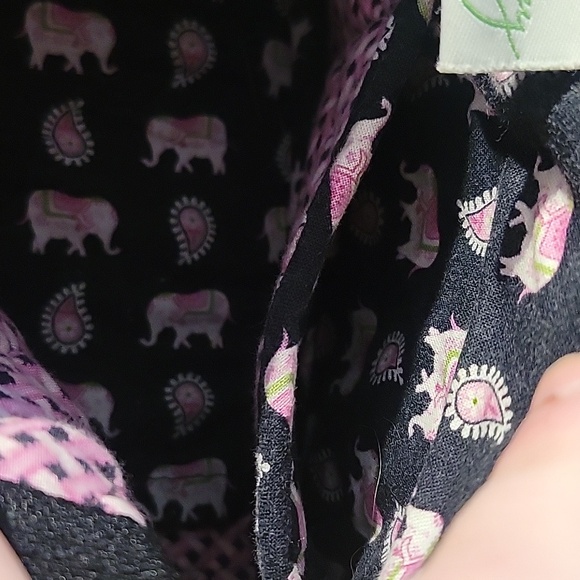 Vera Bradley black and pink elephant print purse. This is a medium-sized purse. - Picture 9 of 10
